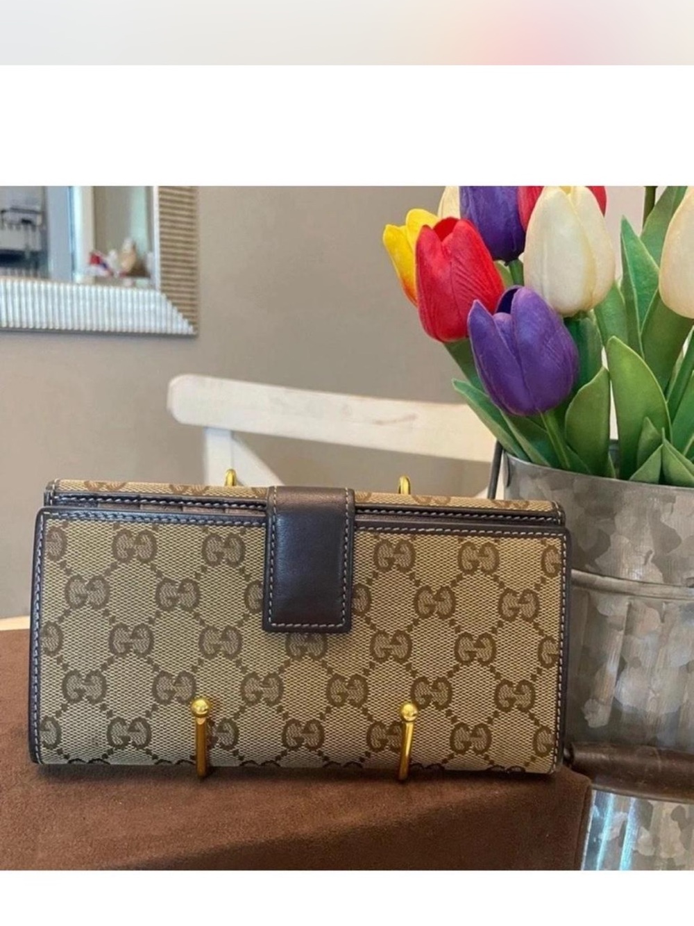 Gucci Beige Monogram Shoulder Bag with Red and Green Trim - Picture 2 of 8